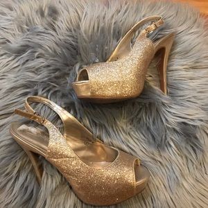 Gold sparkly heels SIZE 9